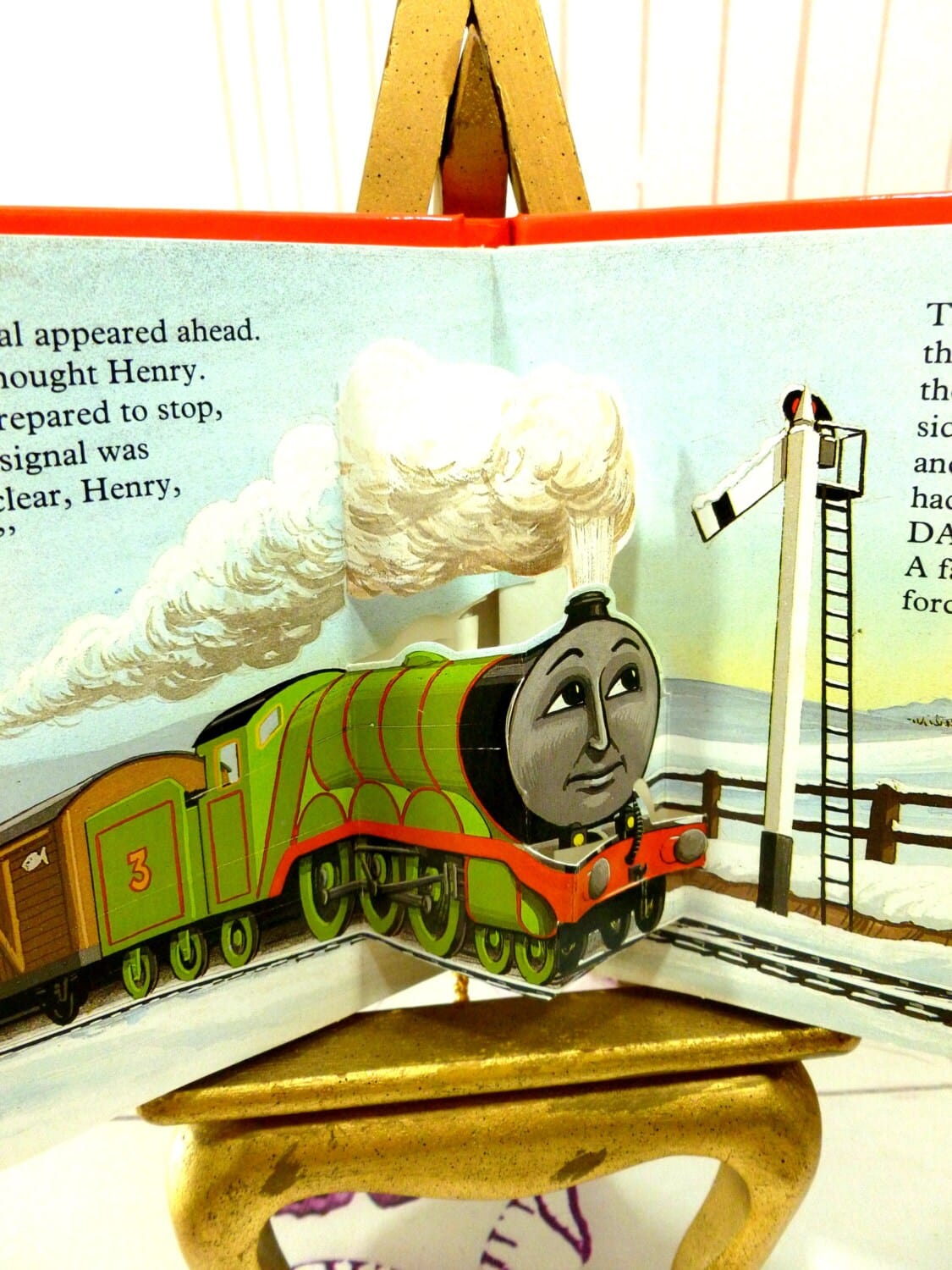 Thomas the Tank Engine Pop up 4 book set Thomas goes fishing Henry the Green Engine the Elephant and Flying Kipper