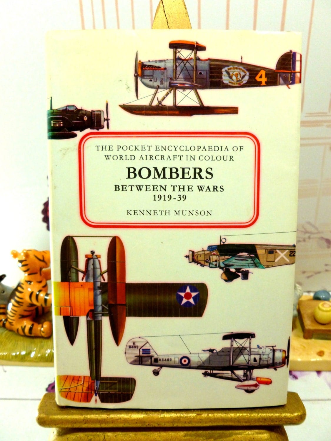 Vintage Book Bombers Between the Wars 1919 - 1939 Kenneth Munson 1st Edition Aircraft Hardback with Dust Wrapper