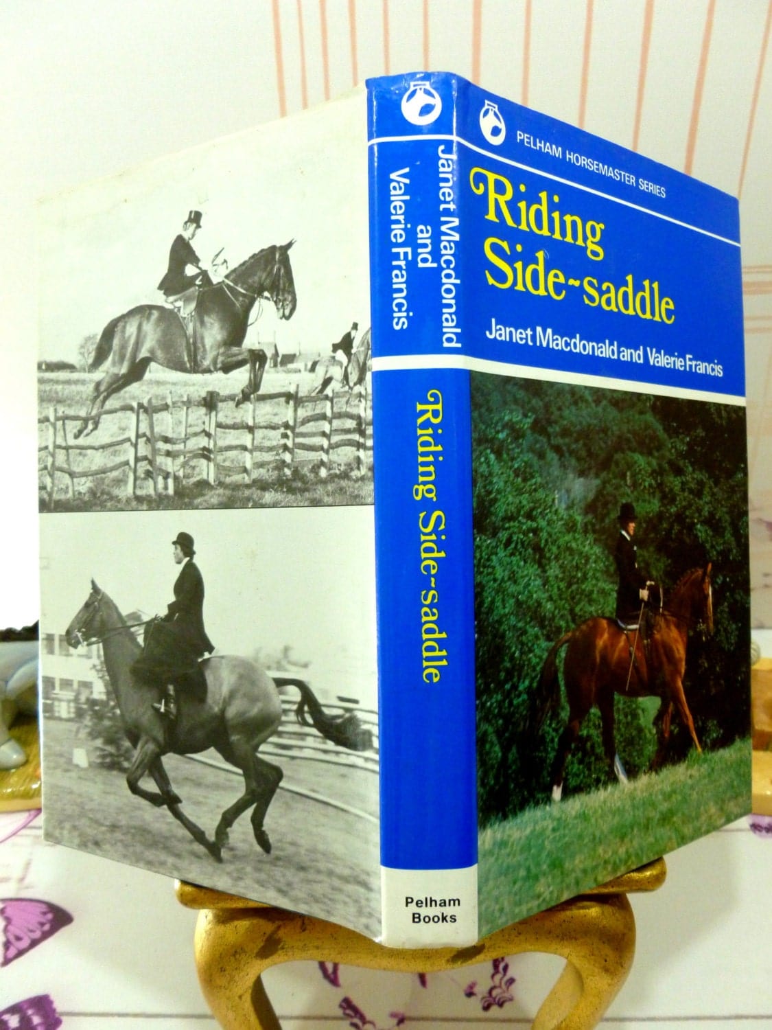 Riding Side-Saddle Pelham Horsemaster Series Hardback book with Dust Jacket Learn to Ride Side Saddle Book