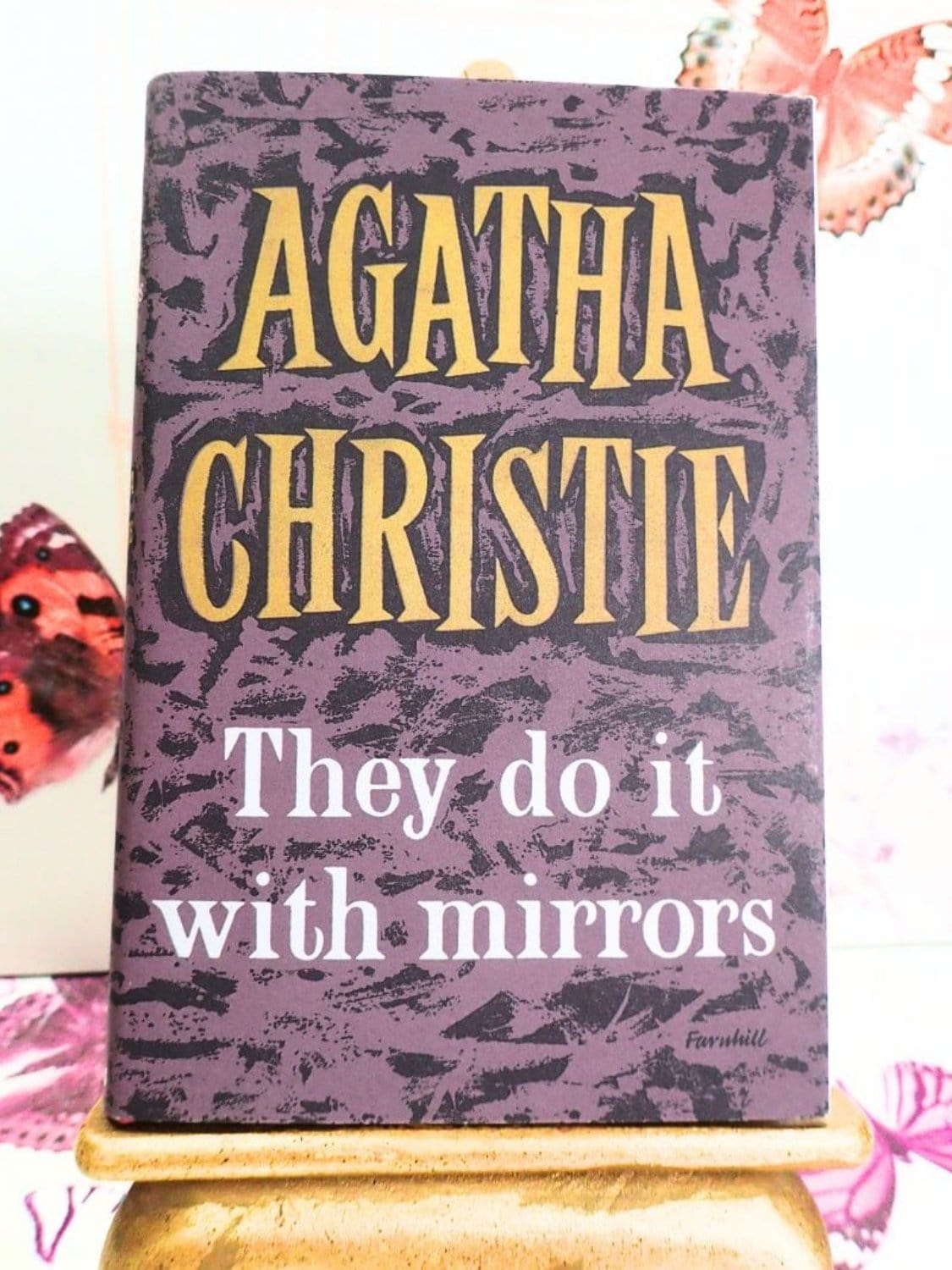 h Mirrors vintage Agatha Christie Book