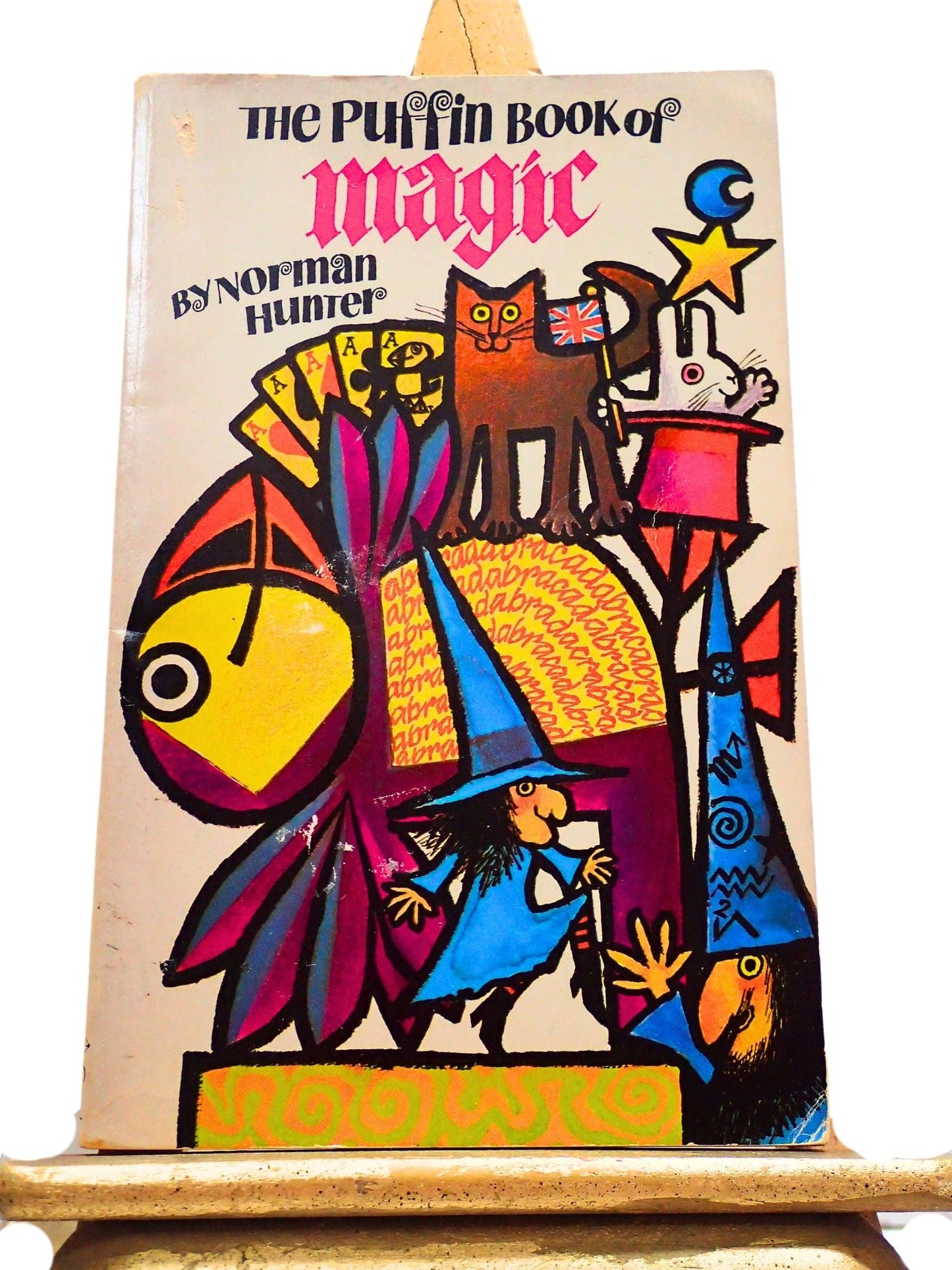 The Puffin Book of Magic Norman Hunter Vintage Children's Paperback Tricks for Magician