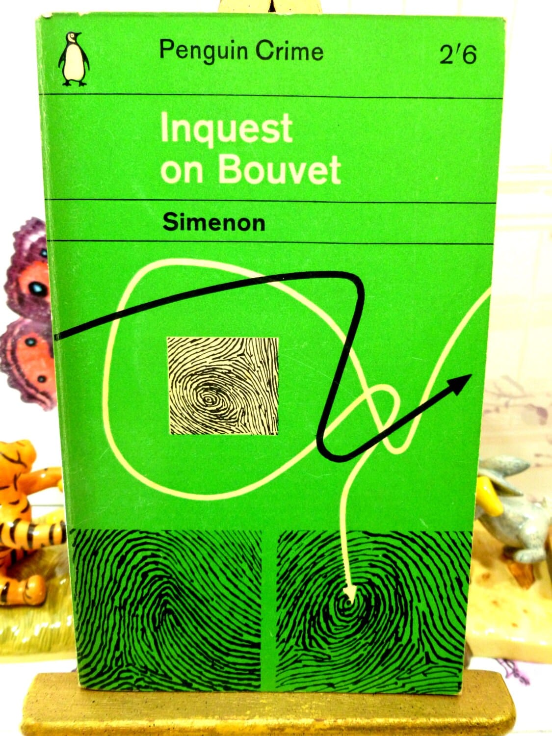 Front cover of Vintage Penguin Paperback book Inspector Maigret Inquest on Bouvet by Georges Simenon Crime Fiction with abstract thumbprint design on green ground.