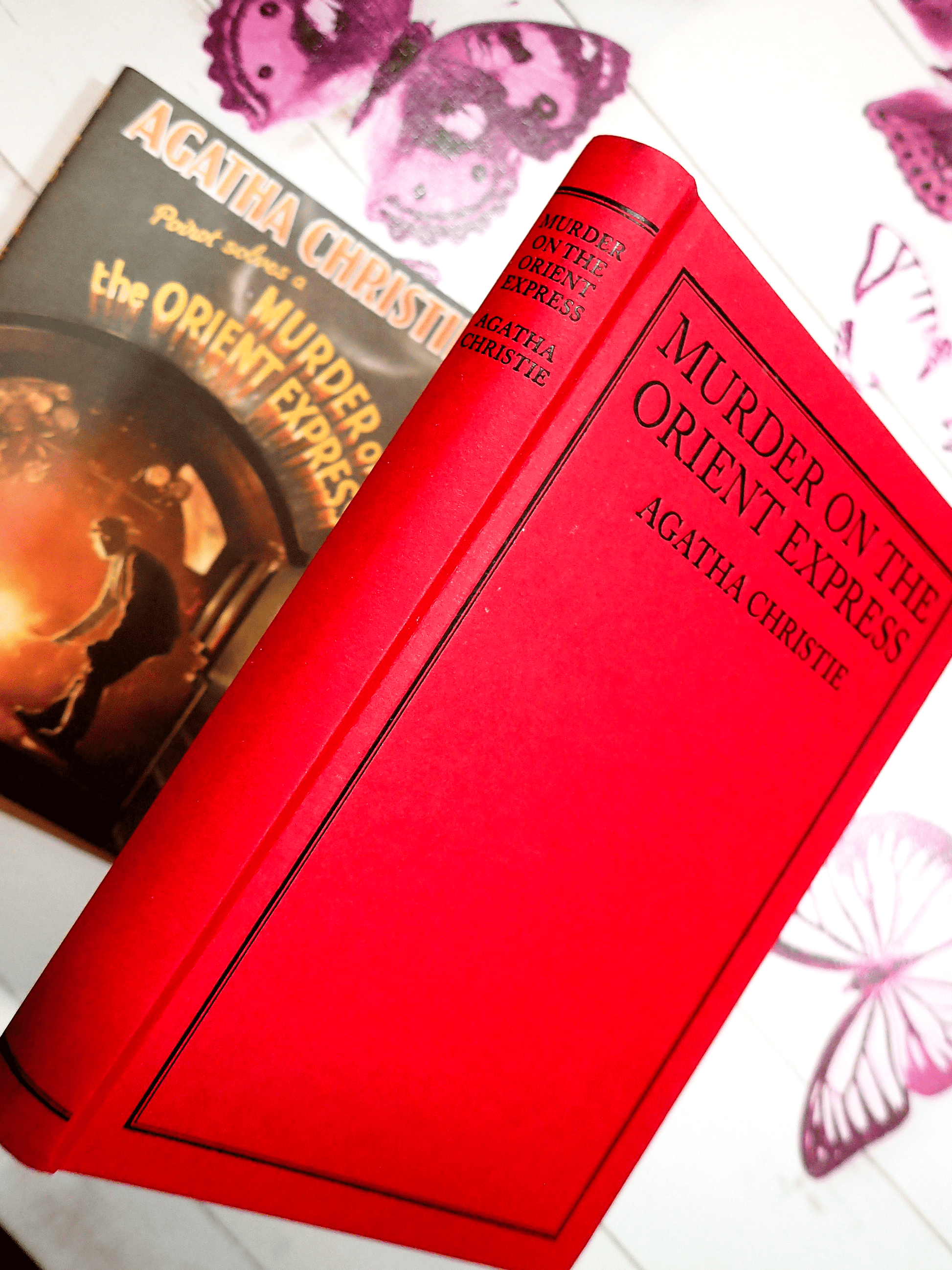 Scarlet binding with black titles of Murder on the Orient Express Agatha Christie Hardback Facsimile Vintage Book