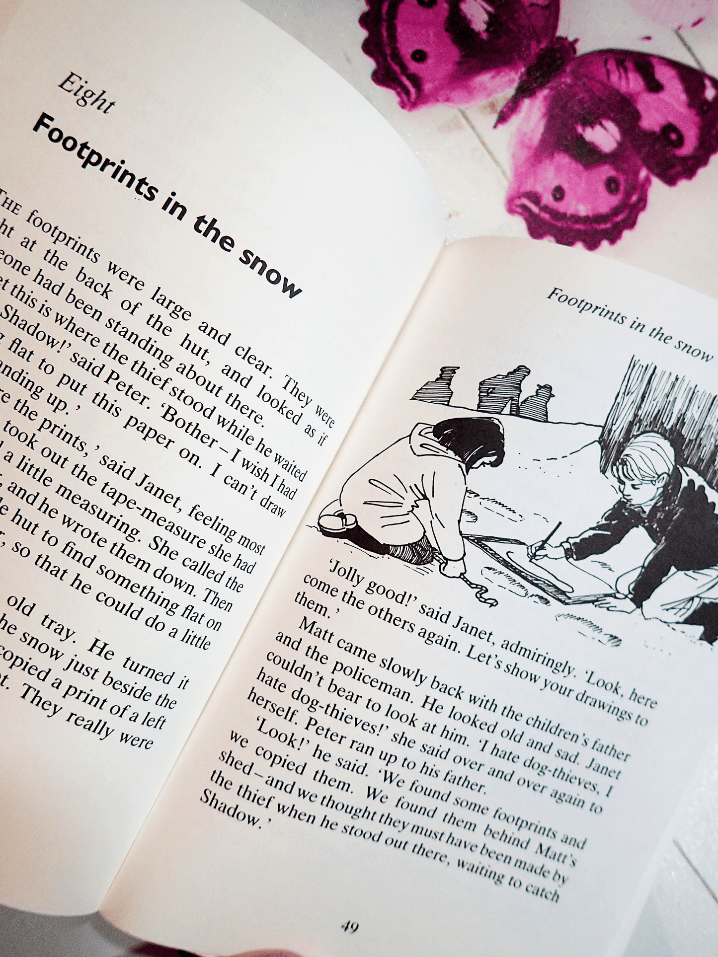 Pages of Shock for Secret Seven Enid Blyton Vintage Childrens Book hardback 1990's Mystery Adventure showing two children looking at footprints in the snow with sinister figures in the background