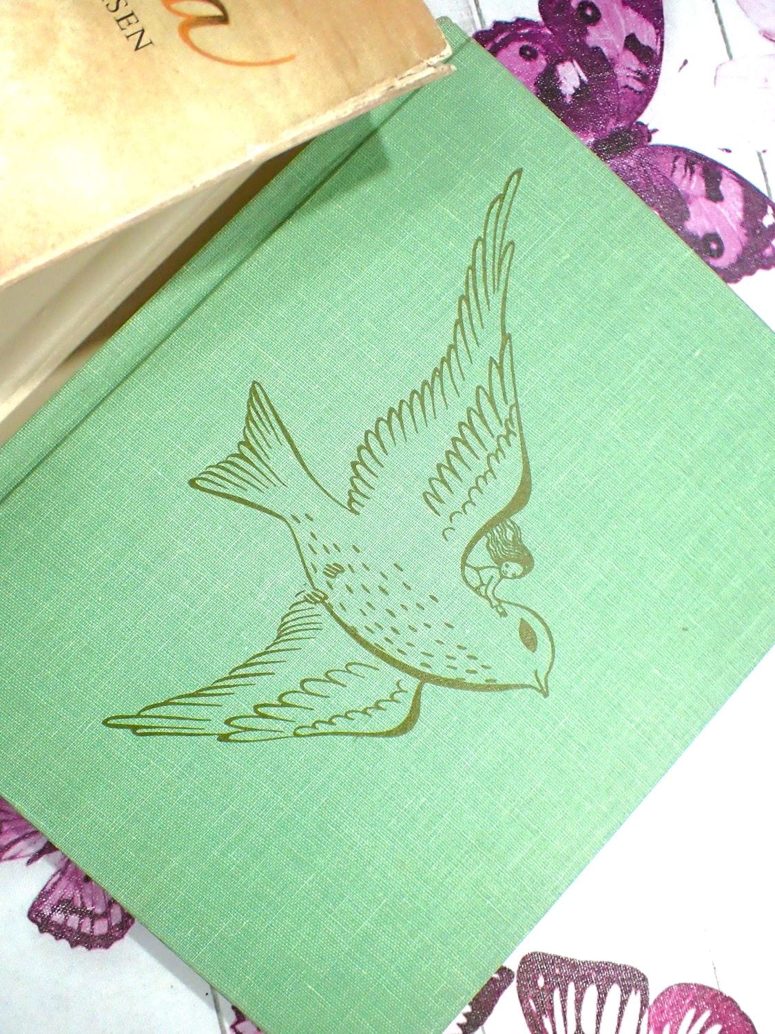 Front cover of Vintage Children's Book Thumbelina Hans Christian Andersen Fairytale illus. Adrienne Adams