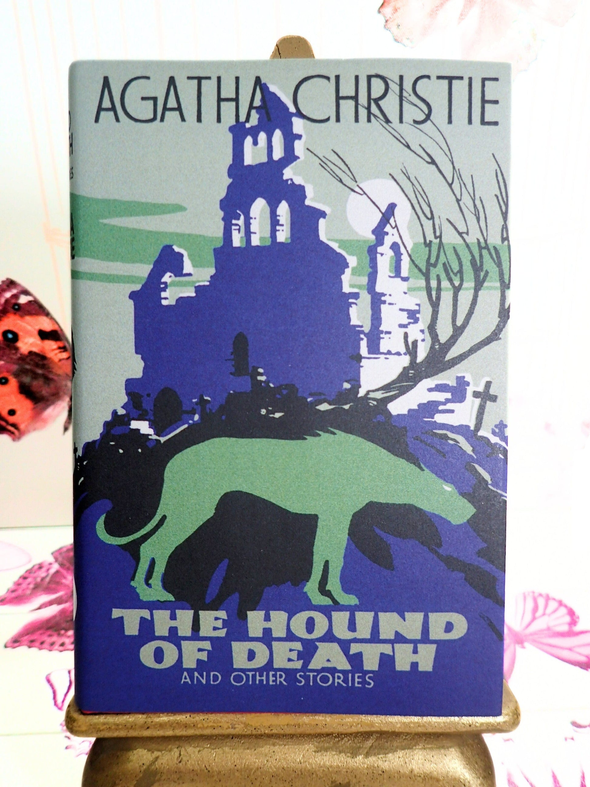 The Hound of Death Agatha Christie And Other Stories Facsimile 2014 blue and green cover. 