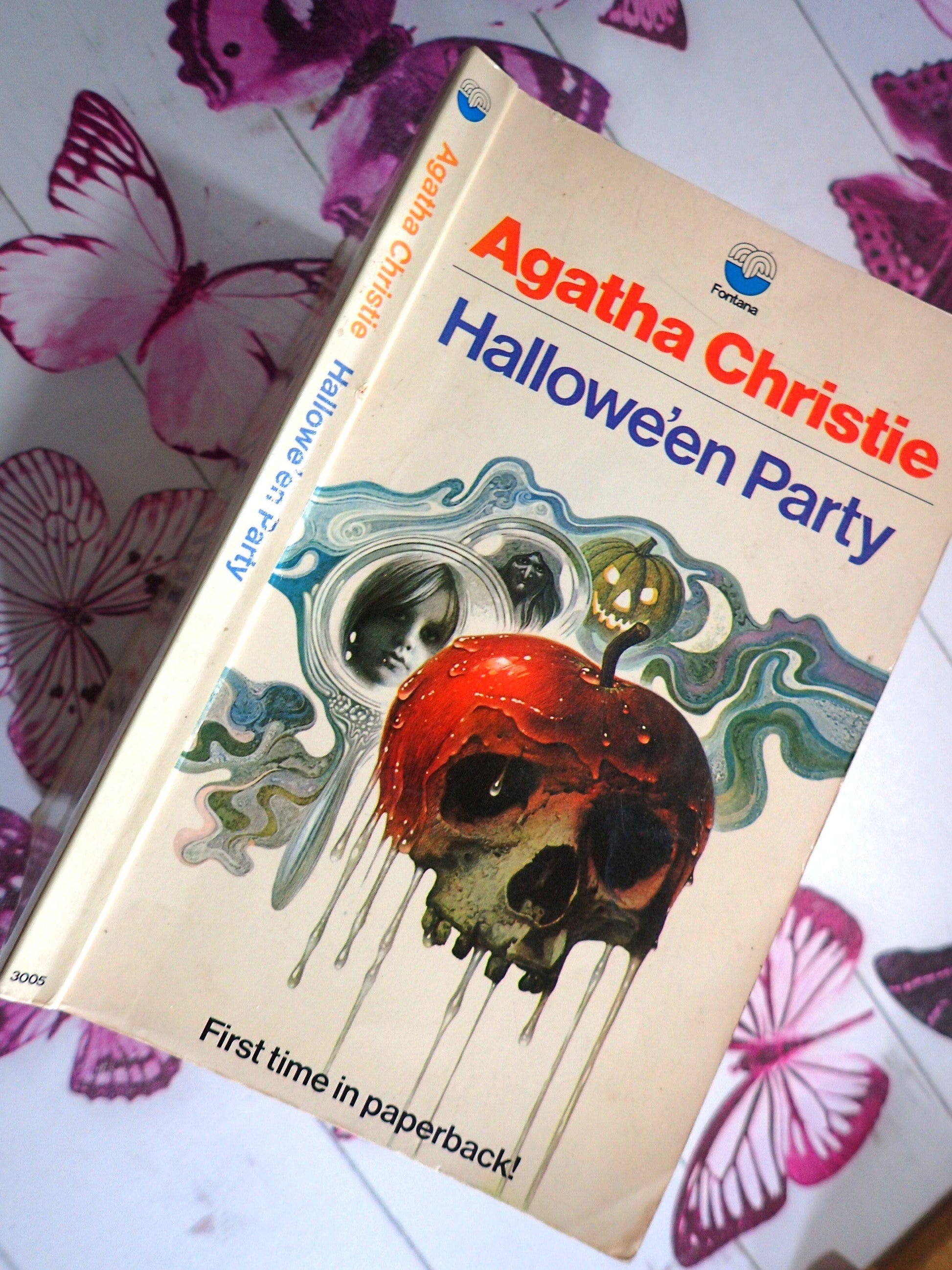 Halloween Party Agatha Christie Fontana First Edition in Fontana Paperback 