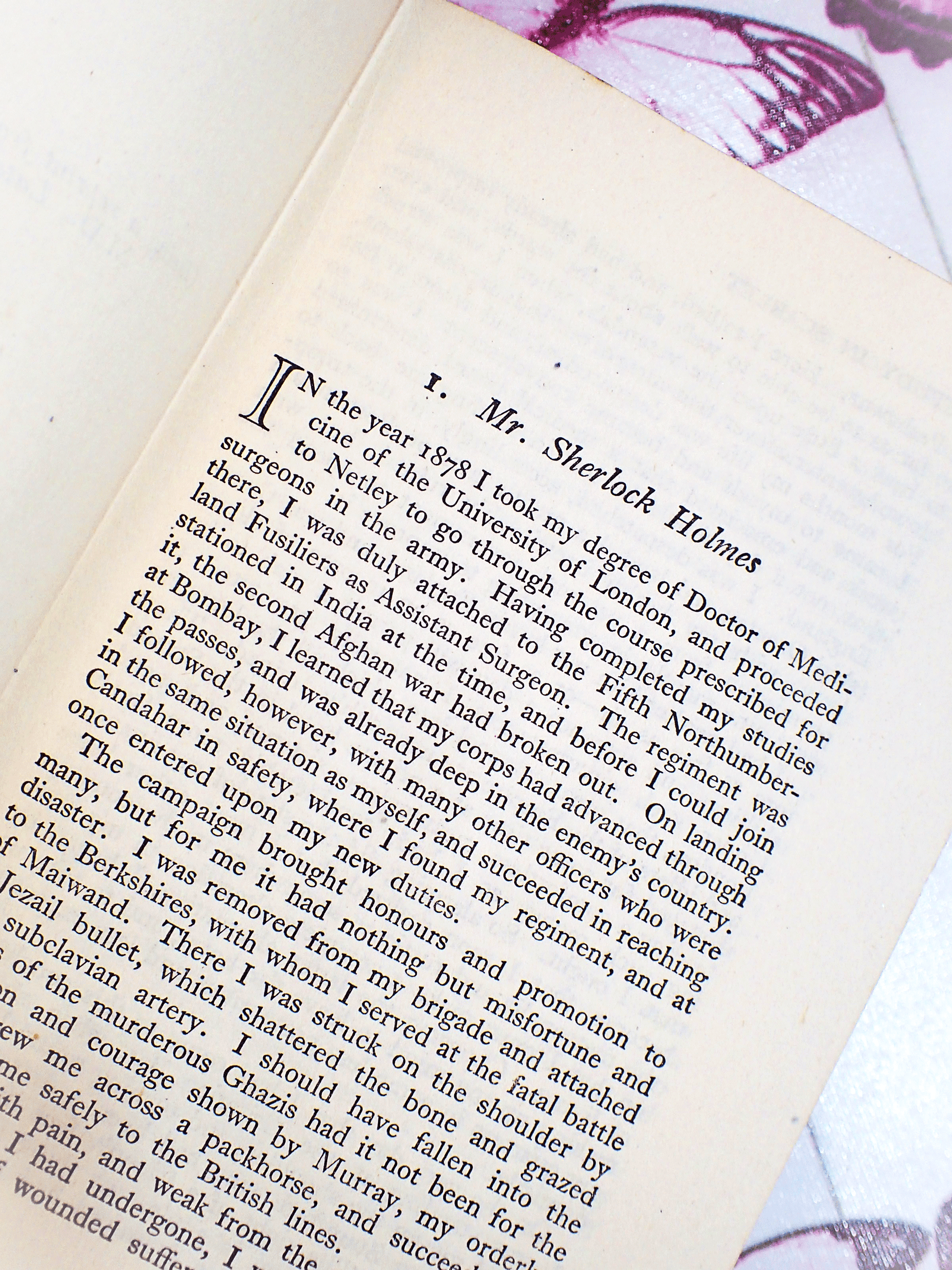 First page of Sherlock Holmes Long Stories Arthur Conan Doyle Hound of Baskervilles Scarce Jacket showing text: "1. Mr Sherlock Holmes..."