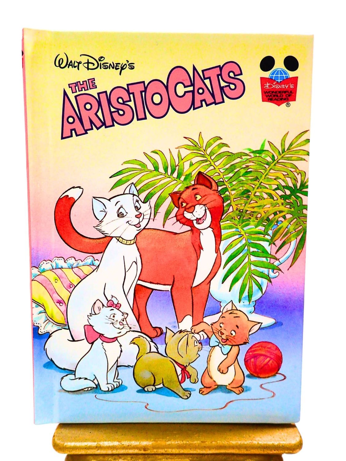 Vintage Children's Book The Aristocats Walt Disney Wonderful World of Reading. 